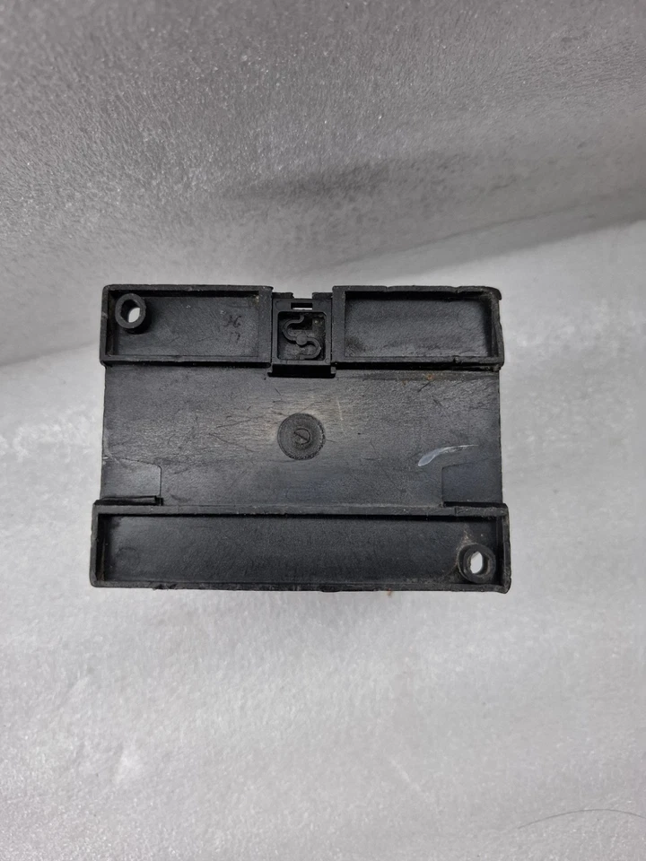 FEAS PSLC243 GLEICHSTROMVERSORGUNG DC POWER SUPPLY 24VOLT 3,0 Amp.